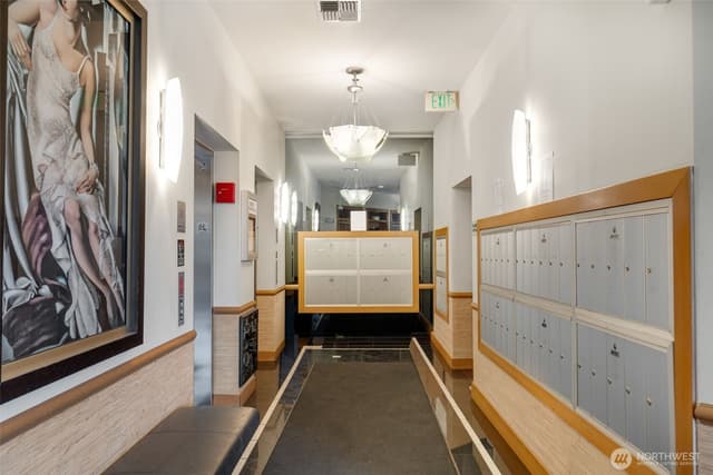 Property photo for 1125 E Olive Street #504, Seattle photo 4