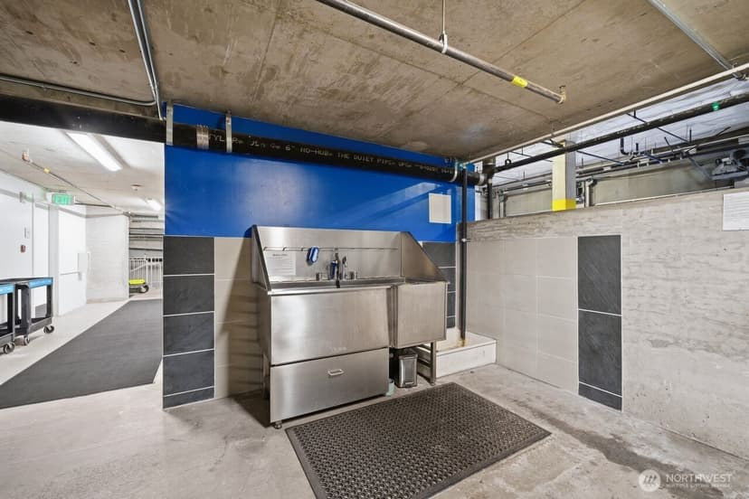 Property photo for 2911 2nd Avenue #709, Seattle photo 27