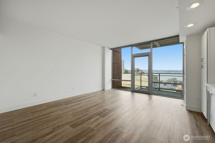 Property photo for 2911 2nd Avenue #709, Seattle photo 6