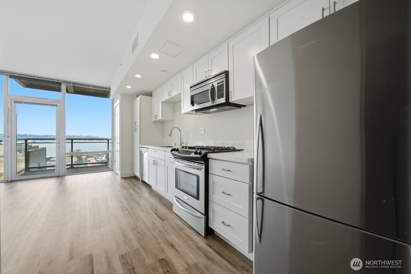 Property photo for 2911 2nd Avenue #709, Seattle photo 9