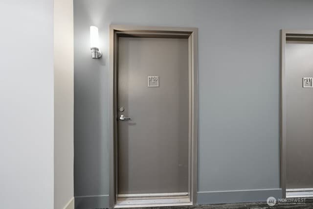 Property photo for 2911 2nd Avenue #709, Seattle photo 2