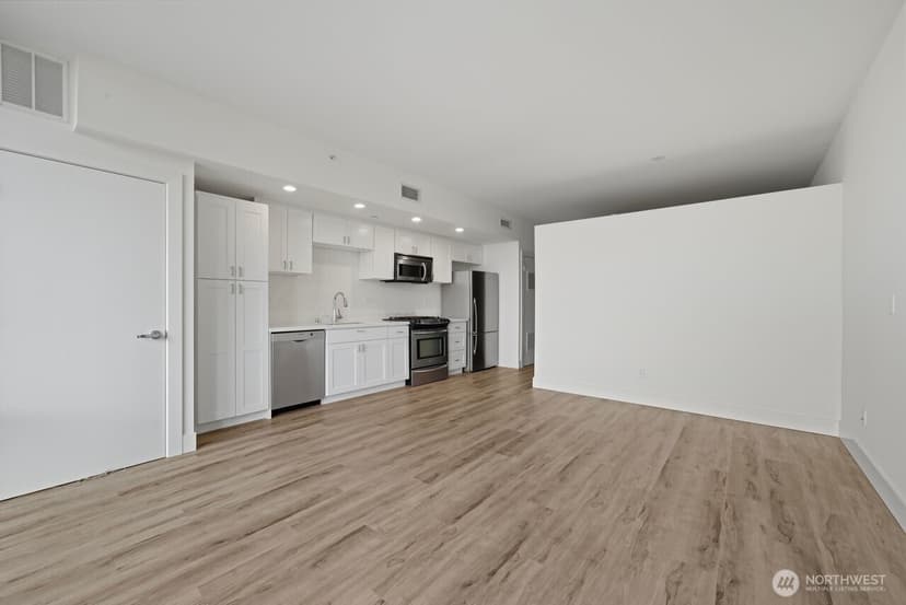 Property photo for 2911 2nd Avenue #709, Seattle photo 7