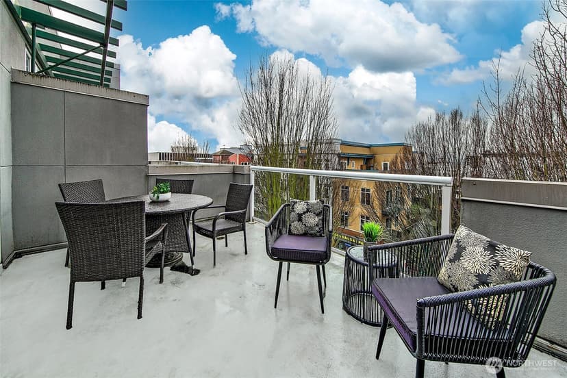Property photo for 17 W Mercer Street #302, Seattle photo 7
