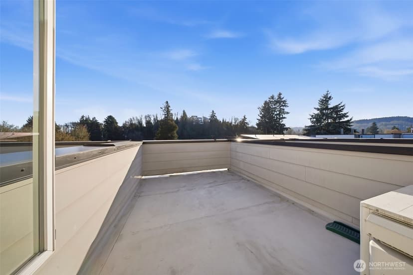 Property photo for 1055 S Cloverdale Street, Seattle photo 34