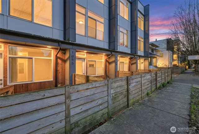Property photo for 1055 S Cloverdale Street, Seattle photo 3