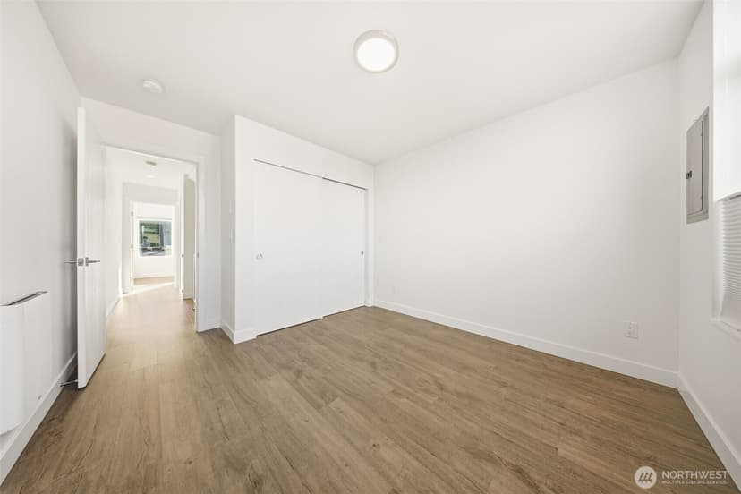 Property photo for 1055 S Cloverdale Street, Seattle photo 24