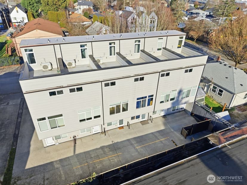 Property photo for 1055 S Cloverdale Street, Seattle photo 37