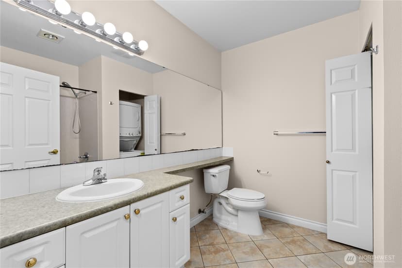 Property photo for 14714 Admiralty Way #B102, Lynnwood photo 18