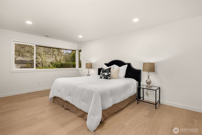 Property photo for 3702 W Fulton Street, Seattle photo 30