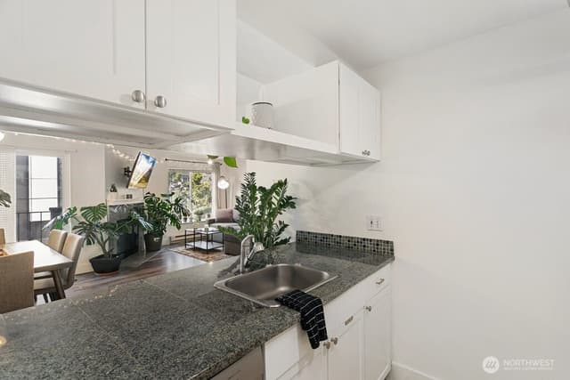 Property photo for 4831 Fauntleroy Way SW #206, Seattle photo 5