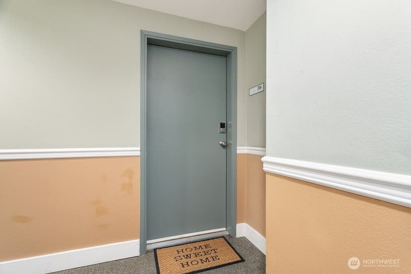 Property photo for 4831 Fauntleroy Way SW #206, Seattle photo 15
