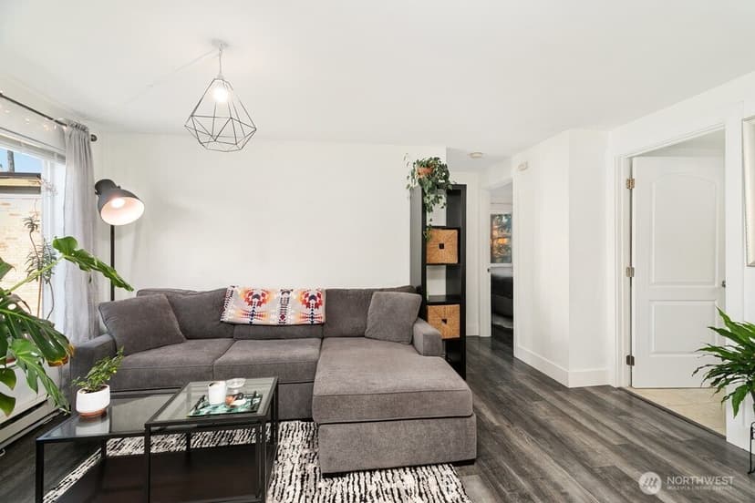 Property photo for 4831 Fauntleroy Way SW #206, Seattle photo 8