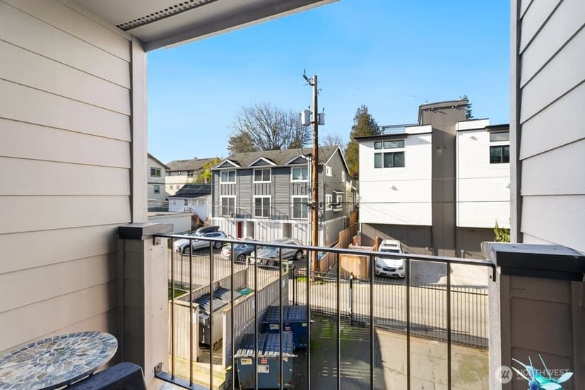 Property photo for 4831 Fauntleroy Way SW #206, Seattle photo 14