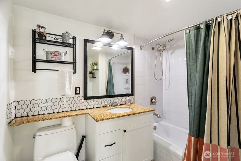Property photo for 4831 Fauntleroy Way SW #206, Seattle photo 13
