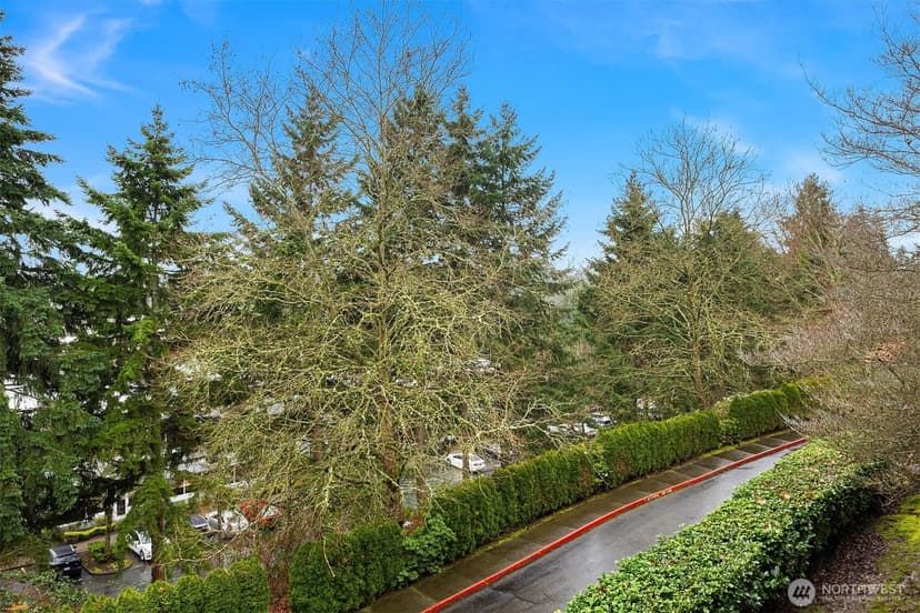 Property photo for 11058 NE 33rd Place #D3, Bellevue photo 16