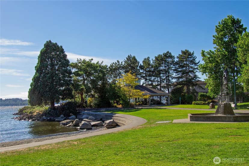Property photo for 11058 NE 33rd Place #D3, Bellevue photo 29