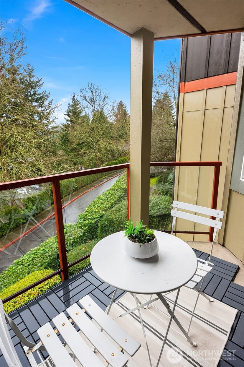 Property photo for 11058 NE 33rd Place #D3, Bellevue photo 15