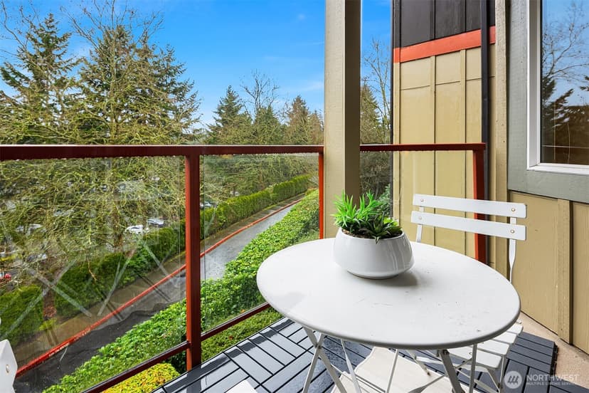 Property photo for 11058 NE 33rd Place #D3, Bellevue photo 14