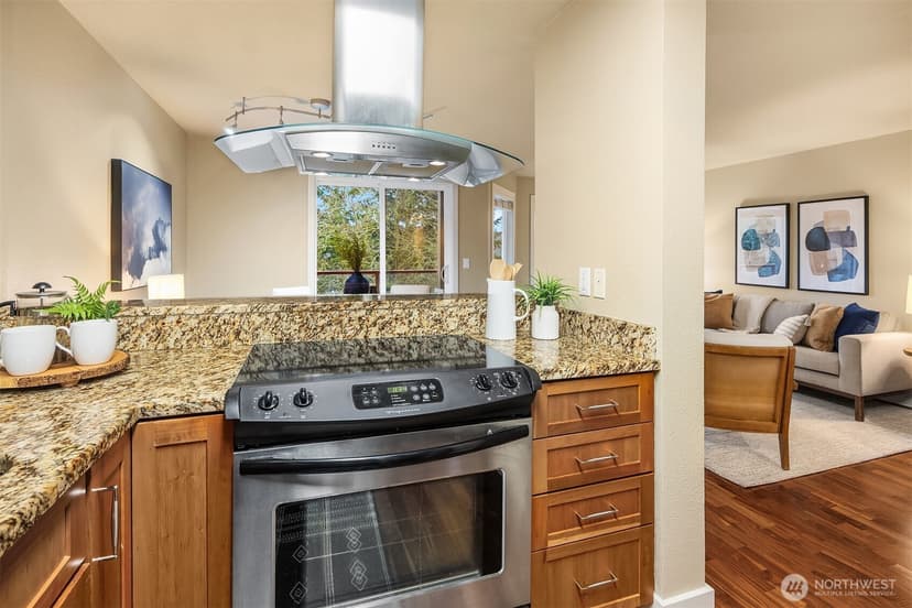 Property photo for 11058 NE 33rd Place #D3, Bellevue photo 5