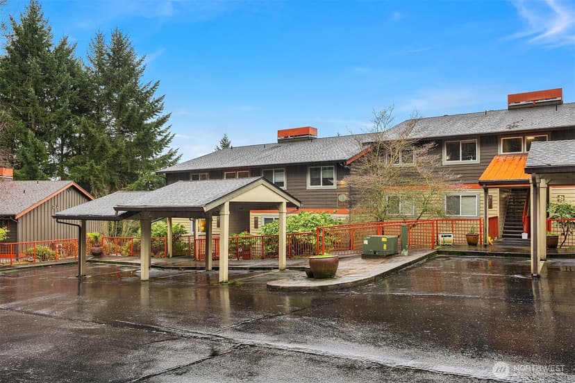 Property photo for 11058 NE 33rd Place #D3, Bellevue photo 21