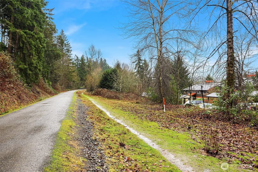 Property photo for 11058 NE 33rd Place #D3, Bellevue photo 23