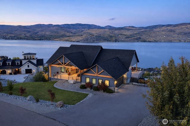 Property photo for 149 Clos Chevalle Road, Chelan photo 2