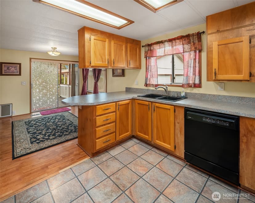 Property photo for 12223 125th Street E #101, Puyallup photo 9