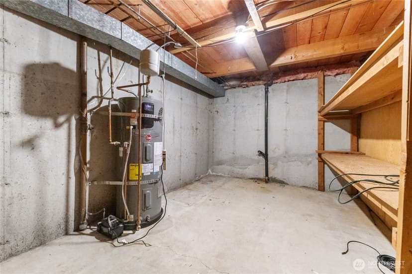 Property photo for 10919 101st Avenue SW, Lakewood photo 27