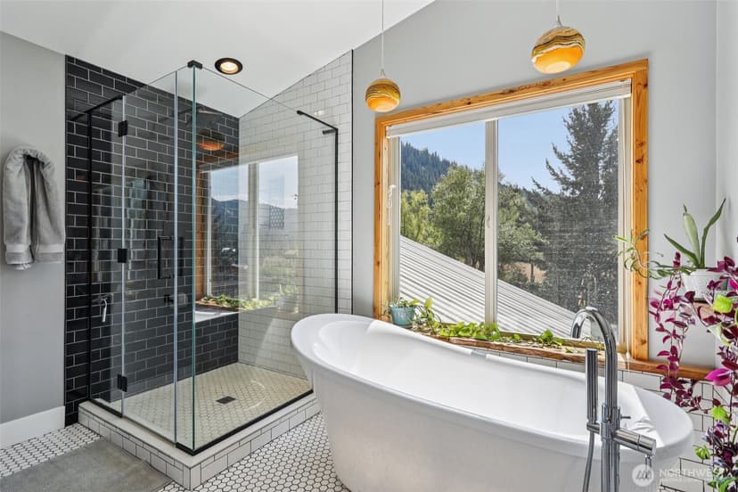 Property photo for 18527 Hazel Street, Leavenworth photo 5