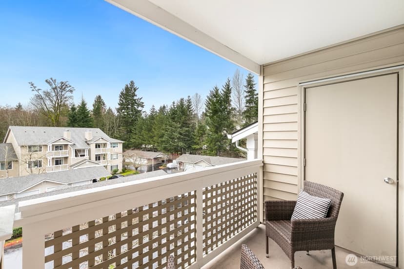 Property photo for 15300 112th Avenue NE #C304, Bothell photo 18