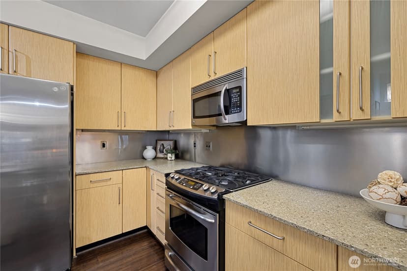 Property photo for 413 NE 70th Street #207, Seattle photo 11
