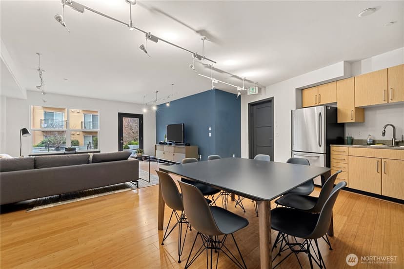 Property photo for 413 NE 70th Street #207, Seattle photo 32