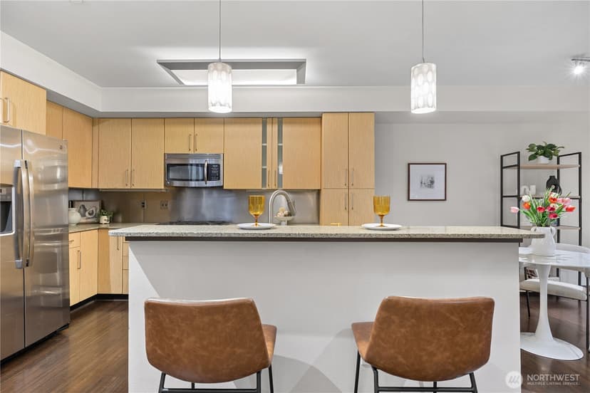 Property photo for 413 NE 70th Street #207, Seattle photo 12