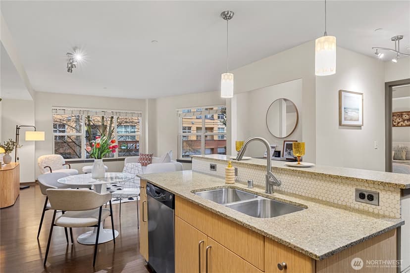 Property photo for 413 NE 70th Street #207, Seattle photo 16