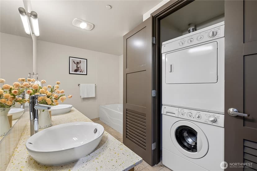 Property photo for 413 NE 70th Street #207, Seattle photo 28