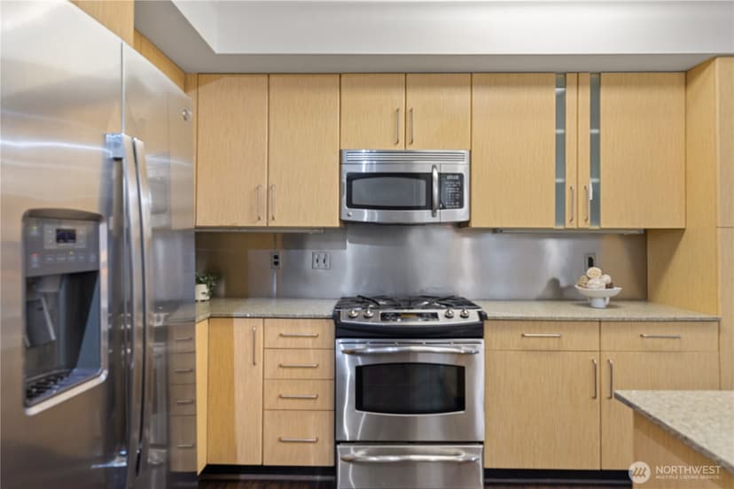 Property photo for 413 NE 70th Street #207, Seattle photo 7