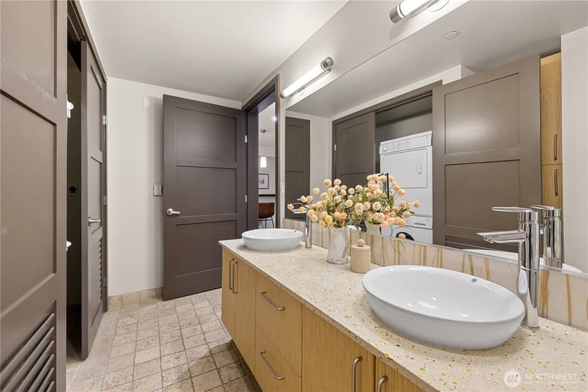 Property photo for 413 NE 70th Street #207, Seattle photo 27