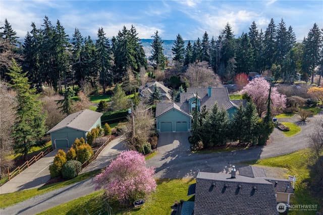 Property photo for 10316 43rd Street E, Edgewood