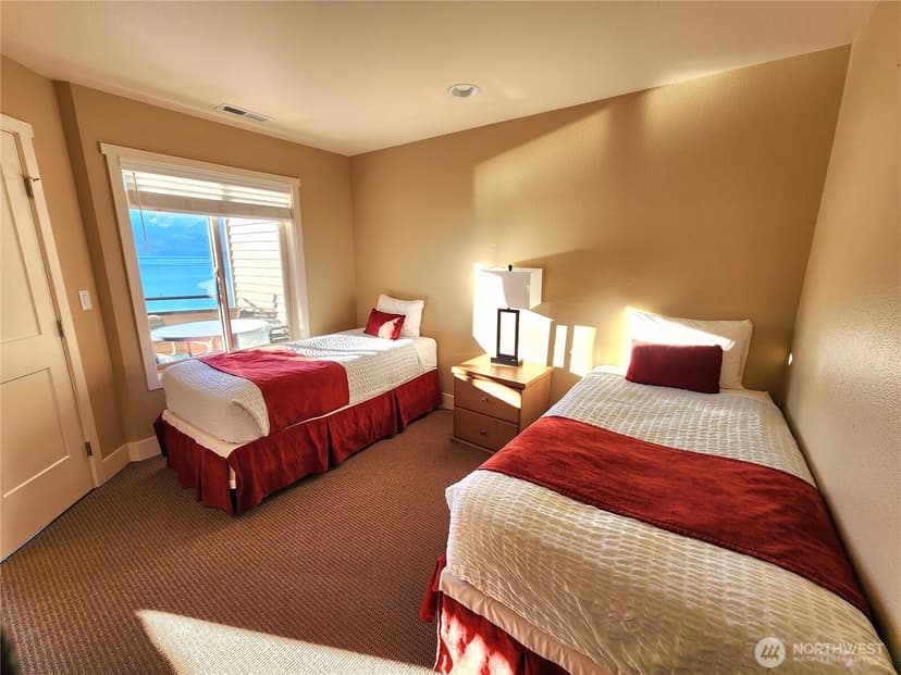 Property photo for 1 Lakeside 708-G, Manson photo 9
