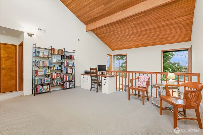 Property photo for 10430 64th Place W, Mukilteo photo 11