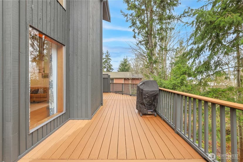 Property photo for 10430 64th Place W, Mukilteo photo 31