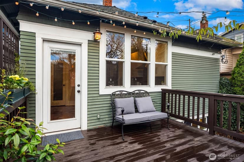 Property photo for 2113 3rd Avenue W, Seattle photo 26