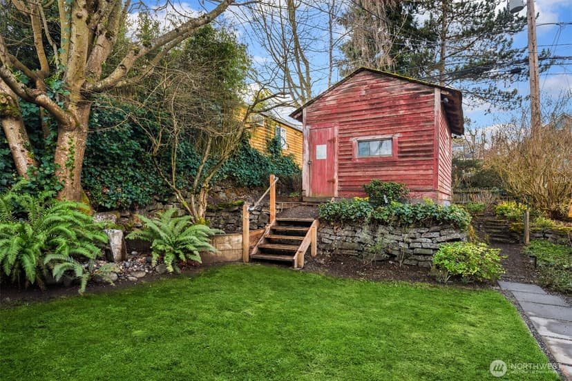 Property photo for 2113 3rd Avenue W, Seattle photo 30