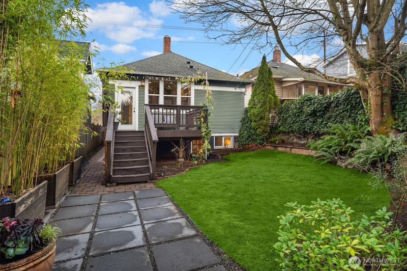 Property photo for 2113 3rd Avenue W, Seattle photo 27