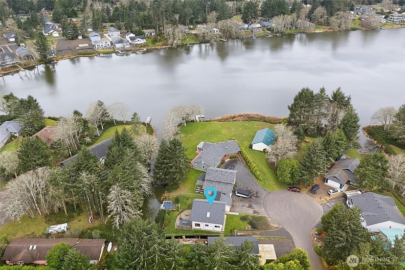 Property photo for 737 Dover Court SE, Ocean Shores photo 3