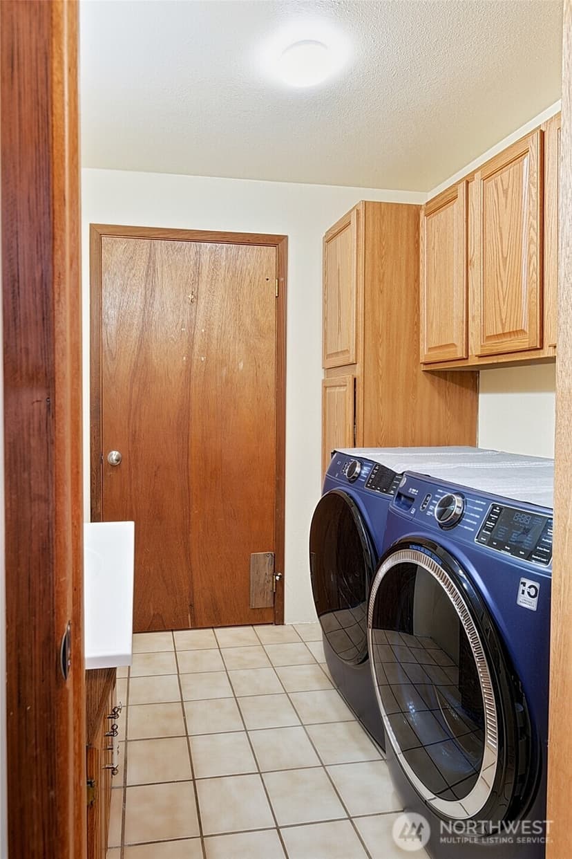 Property photo for 737 Dover Court SE, Ocean Shores photo 24