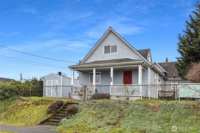 Property photo for 624 E Division Lane, Tacoma photo 3