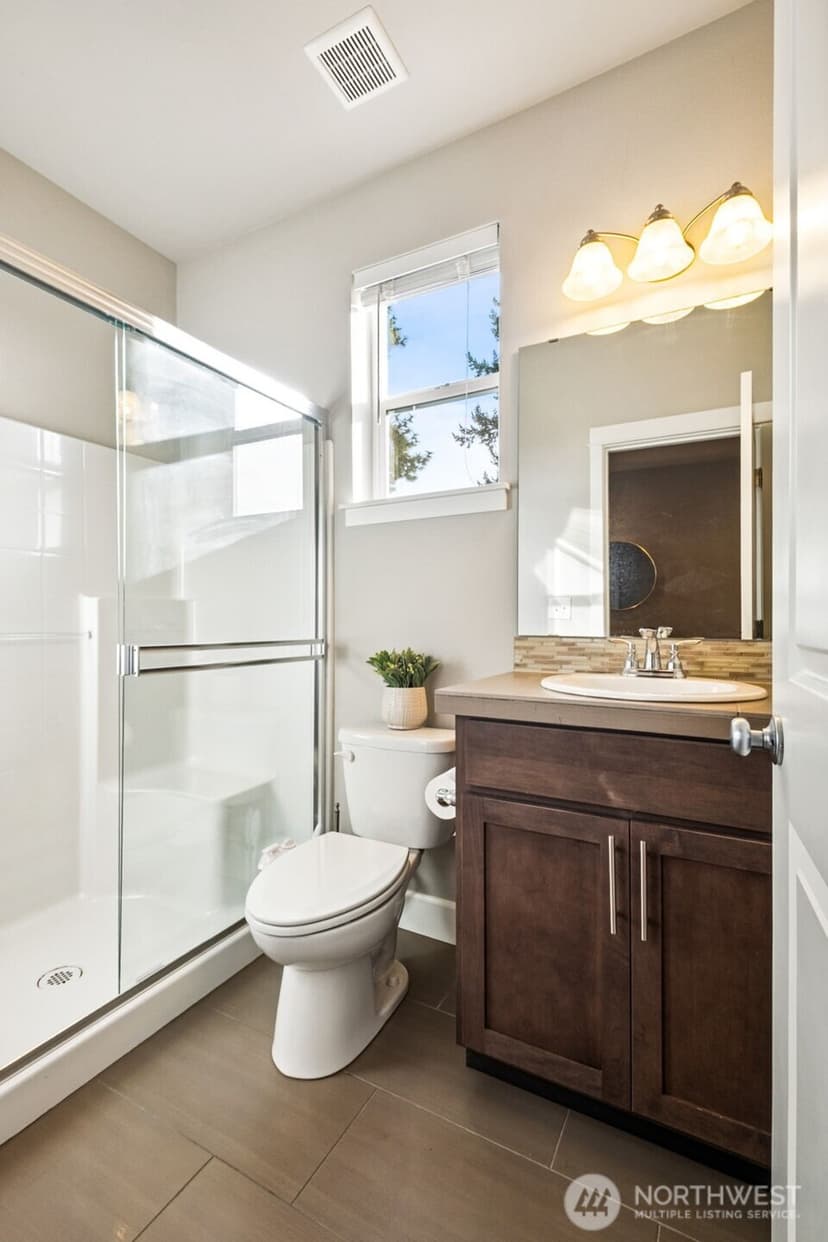 Property photo for 24524 96th Avenue S, Kent photo 6