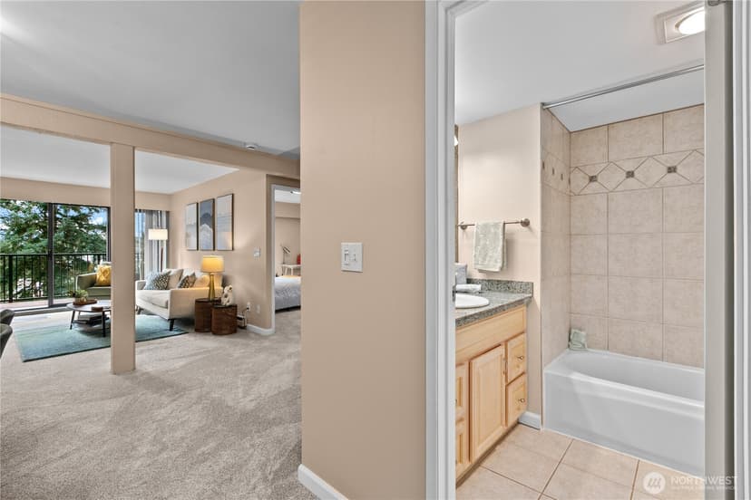 Property photo for 8845 166th Ave NE #B204, Redmond photo 19