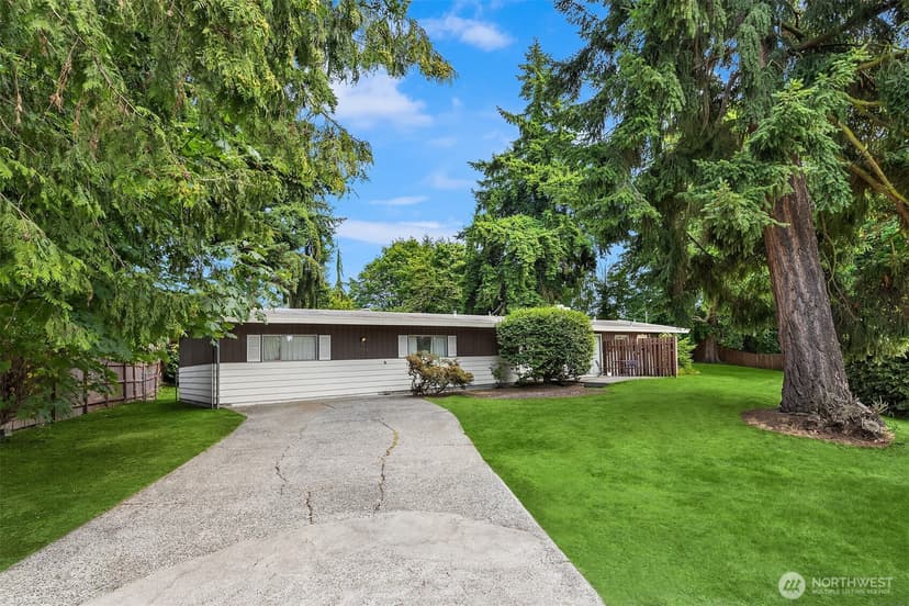 Property photo for 1816 114th Avenue NE, Bellevue photo 7